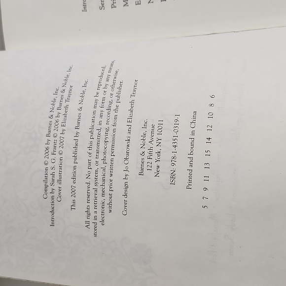 Barnes and Noble Jane Austin Seven Novel Bound Volume Gilded Edges - Picture 6 of 13